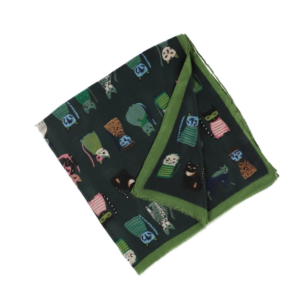 Dunne groene halsdoek met kattenprint – Nikko (3)